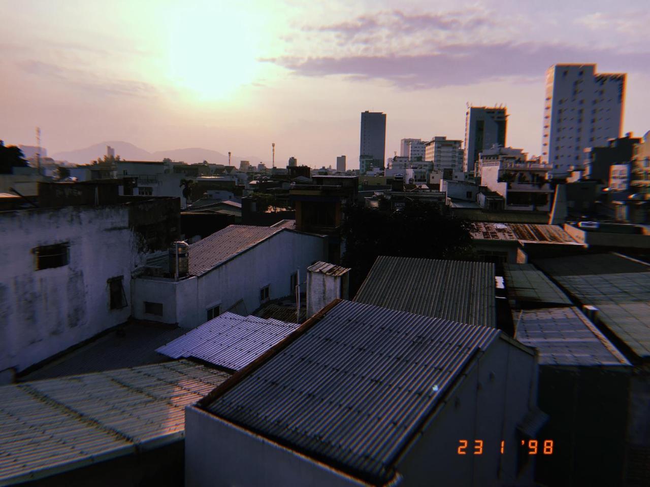 Nha Nghi Phuong Dong Hotel Quang Tri Bagian luar foto