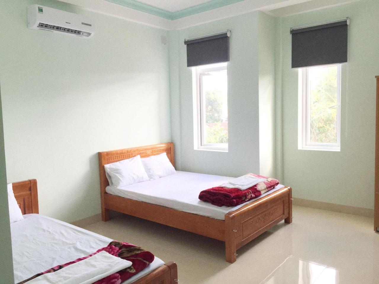 Nha Nghi Phuong Dong Hotel Quang Tri Bagian luar foto