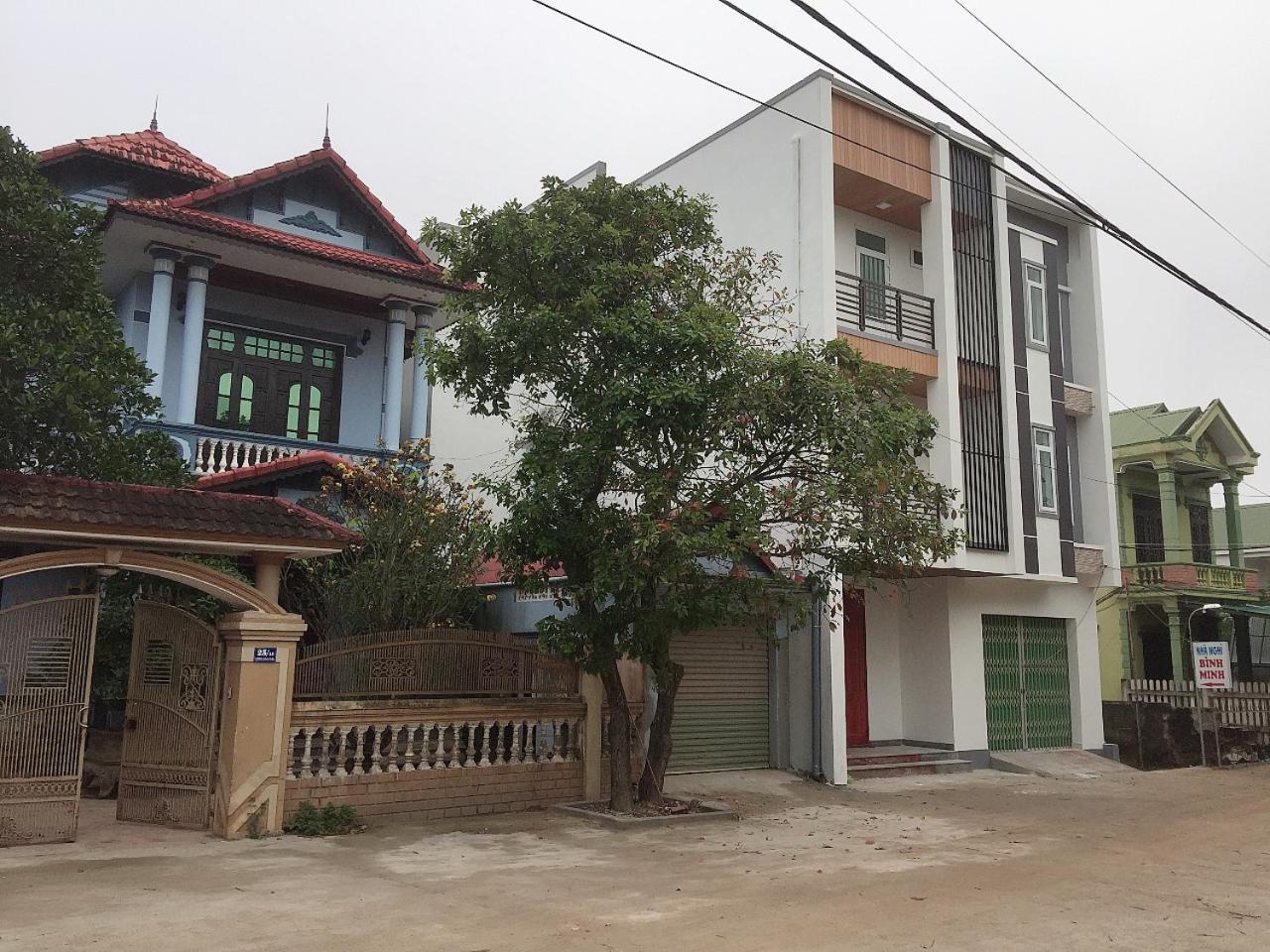 Nha Nghi Phuong Dong Hotel Quang Tri Bagian luar foto